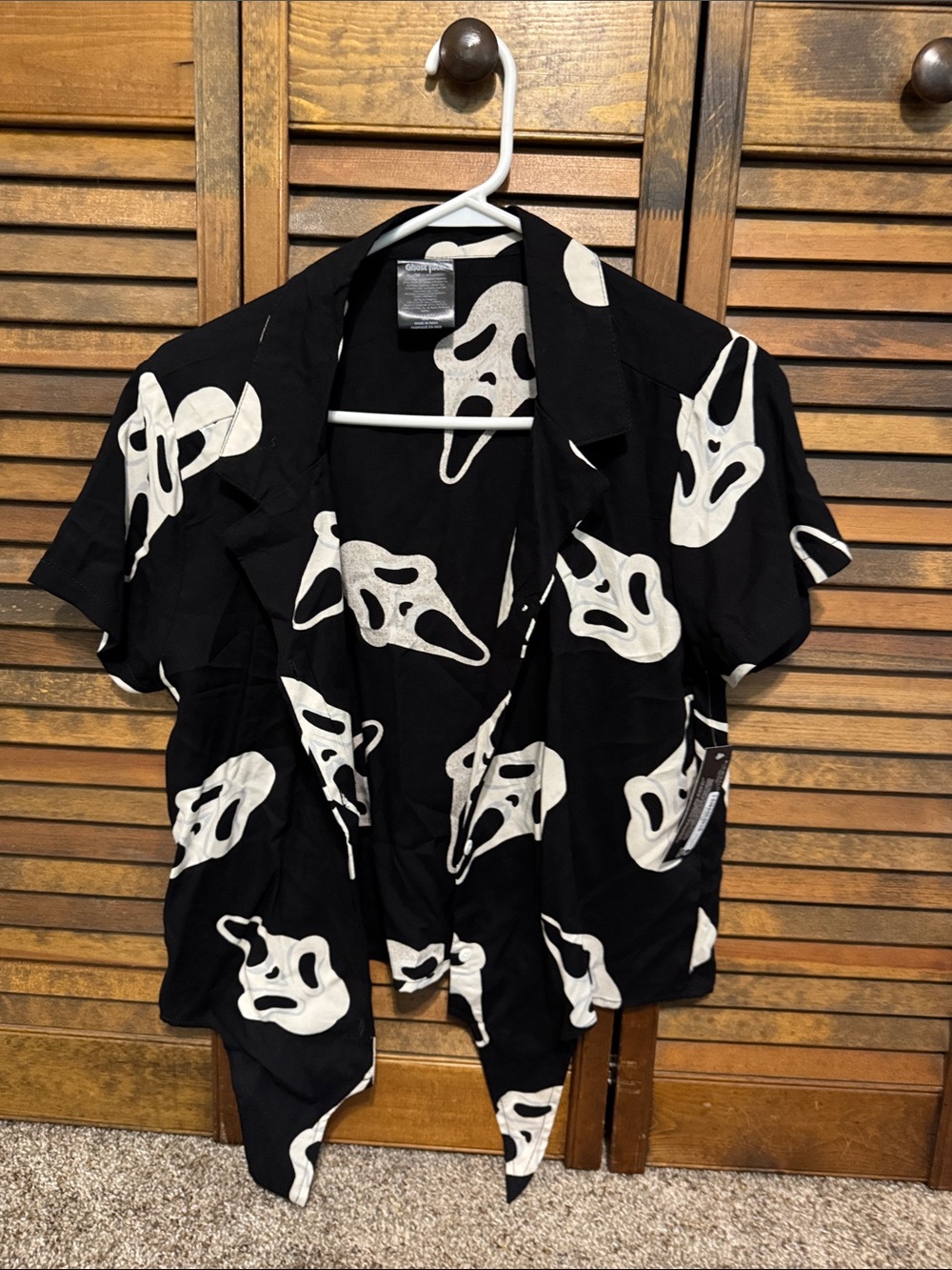 Bioworld Black Short-Sleeve ghostface scream tie front shirt